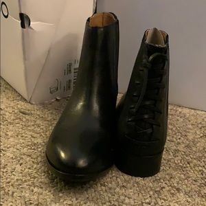 NWB. ALDO BOOTIES 8M